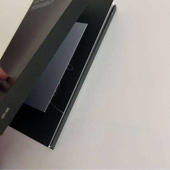 BTS Love Yourself Her U Version Album with Yoongi Suga Photocard - Picture 12 of 14